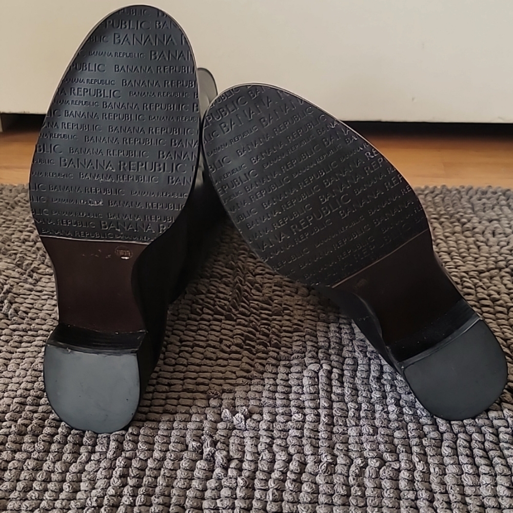 NEW Banana Republic black leather boots